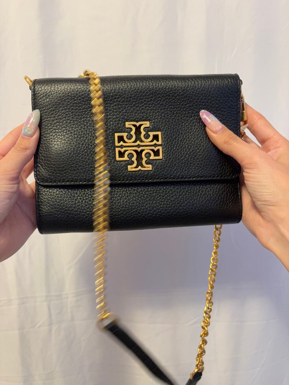 Tory Burch Britten Chain Wallet Black